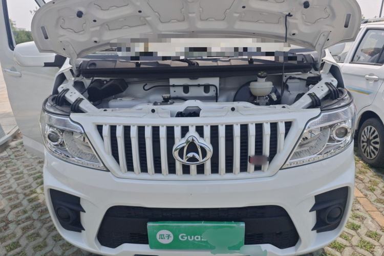 Used CHANGAN KAICHENG Ruixing M60 2023 1.5L GDI Comfort-Class Passenger Vehicle 6/7 Seats Engine Bay