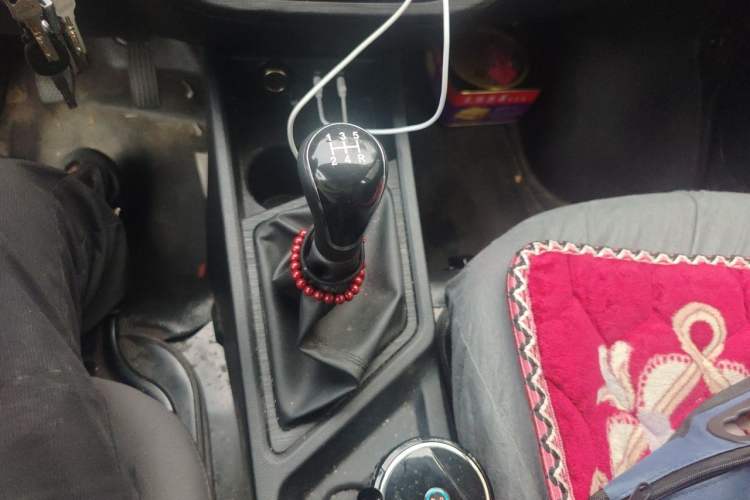 Used CHANGAN KAICHENG Ruixing M60 2023 1.6L CNG Comfort-Grade 6-Seater Passenger Vehicle Gear Lever