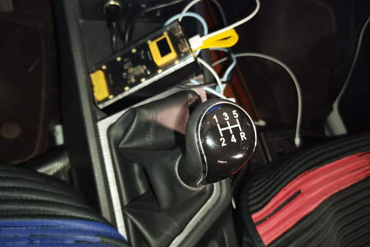 Used CHANGAN KAICHENG Ruixing M60 2023 1.6L CNG Comfort-Grade 6-Seater Passenger Vehicle Gear Lever