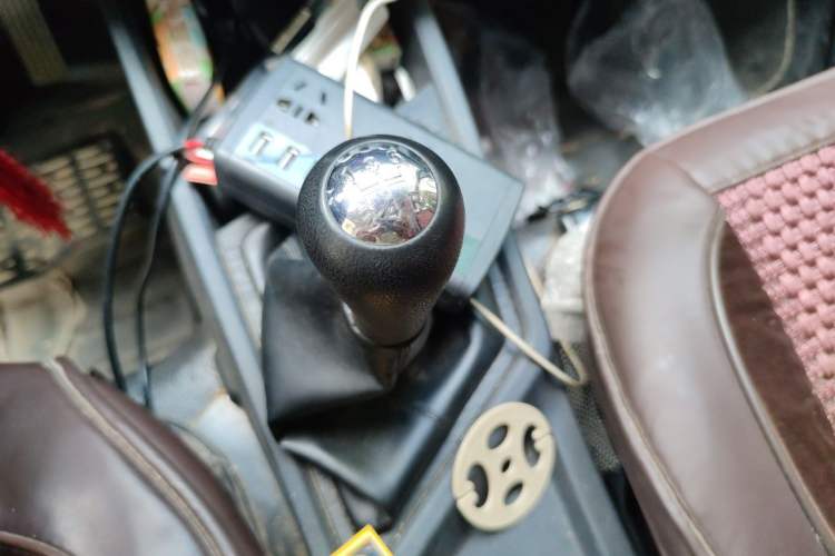 Used CHANGAN KAICHENG Ruixing M60 2023 1.5L GDI Comfort Van 2-Seater Gear Lever