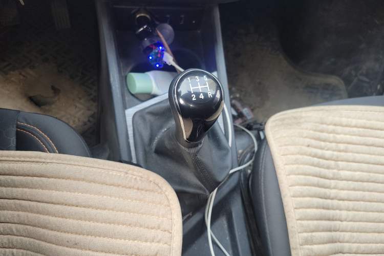Used CHANGAN KAICHENG Ruixing M60 2023 1.6L CNG Comfort Van 2 Seats Gear Lever