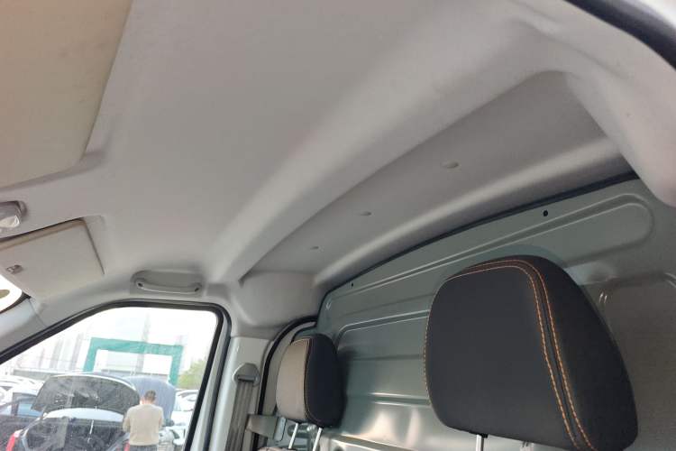 Used CHANGAN KAICHENG Ruixing M60 2023 1.5L GDI Comfort Van 2-Seater Headliner