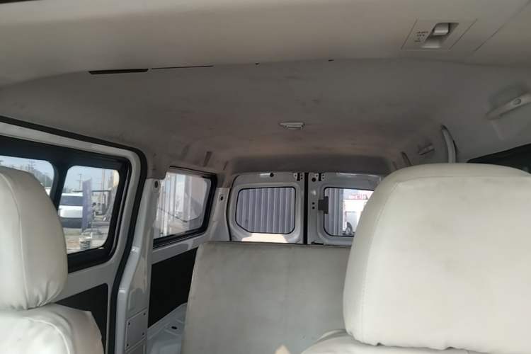 Used CHANGAN KAICHENG Ruixing M60 2023 1.5L GDI Comfort-Class Passenger Vehicle 6/7 Seats Headliner