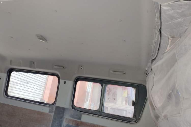 Used CHANGAN KAICHENG Ruixing M60 2023 1.5L GDI Comfort-Class Passenger Vehicle 6/7 Seats Headliner