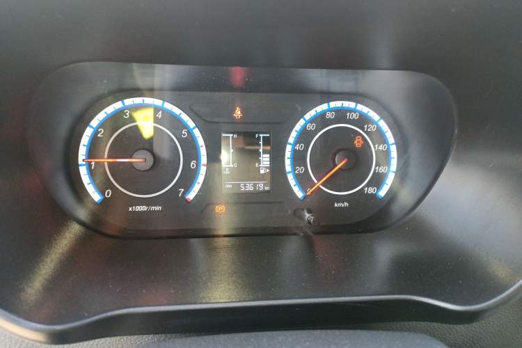 Used CHANGAN KAICHENG Ruixing M60 2023 1.5L GDI Elite Van 2 Seats Instrument Cluster