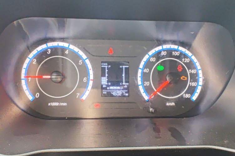 Used CHANGAN KAICHENG Ruixing M60 2023 1.6L CNG Comfort-Grade 6-Seater Passenger Vehicle Instrument Cluster