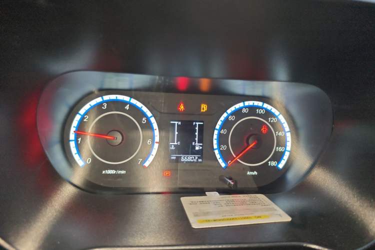 Used CHANGAN KAICHENG Ruixing M60 2023 1.5L GDI Comfort-Class Passenger Vehicle 6/7 Seats Instrument Cluster
