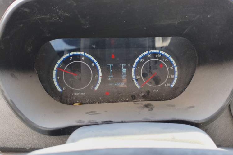 Used CHANGAN KAICHENG Ruixing M60 2023 1.5L GDI Comfort-Class Passenger Vehicle 6/7 Seats Instrument Cluster
