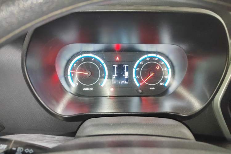 Used CHANGAN KAICHENG Ruixing M60 2023 1.5L GDI Comfort-Class Passenger Vehicle 6/7 Seats Instrument Cluster