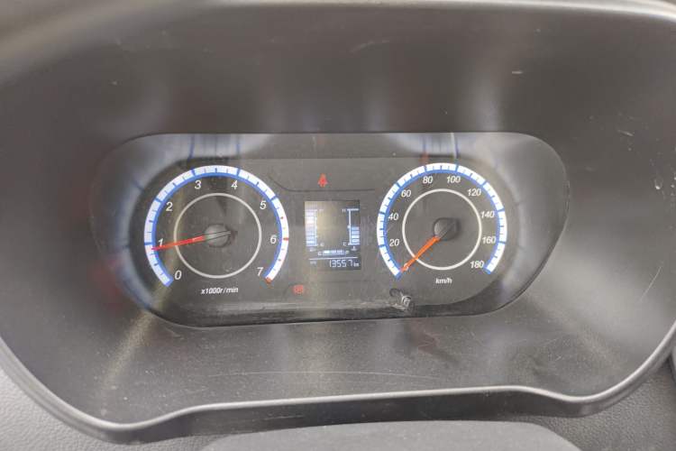 Used CHANGAN KAICHENG Ruixing M60 2023 1.6L CNG Comfort Van 2 Seats Instrument Cluster