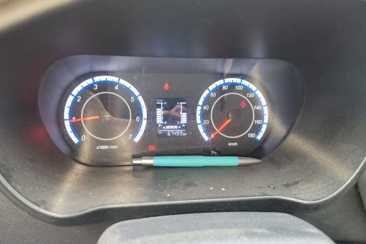 Used CHANGAN KAICHENG Ruixing M60 2023 1.6L CNG Comfort Van 2 Seats Instrument Cluster