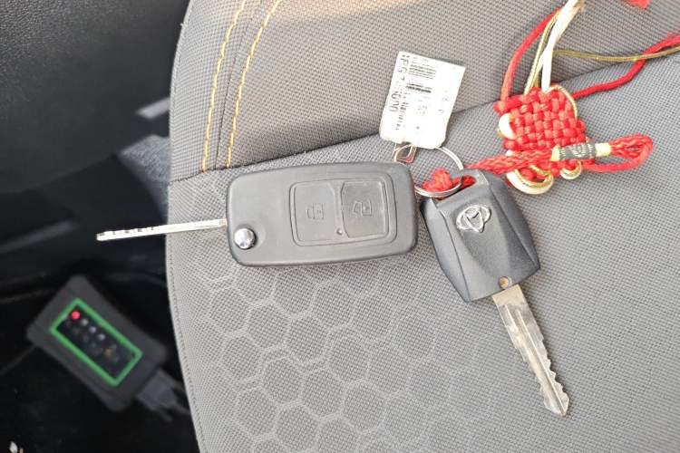 Used CHANGAN KAICHENG Ruixing M60 2023 1.5L GDI Comfort-Class Passenger Vehicle 6/7 Seats Interior 1