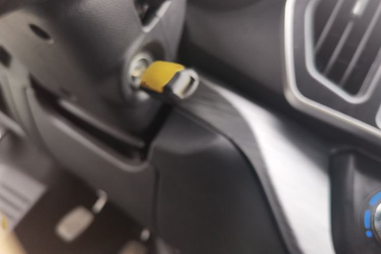 Used CHANGAN KAICHENG Ruixing M60 2023 1.5L GDI Basic Model Passenger Vehicle 6/7 Seats Interior 1