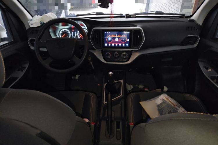 Used CHANGAN KAICHENG Ruixing M60 2023 1.5L GDI Comfort-Class Passenger Vehicle 6/7 Seats Interior 2