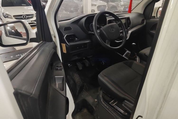 Used CHANGAN KAICHENG Ruixing M60 2023 1.5L GDI Comfort-Class Passenger Vehicle 6/7 Seats Interior 3