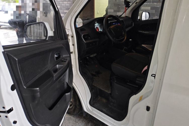 Used CHANGAN KAICHENG Ruixing M60 2023 1.5L GDI Comfort-Class Passenger Vehicle 6/7 Seats Interior 3