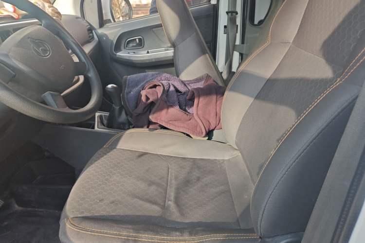 Used CHANGAN KAICHENG Ruixing M60 2023 1.5L GDI Comfort Van 2-Seater Interior 4