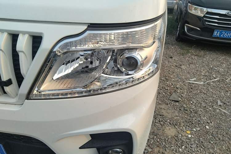 Used CHANGAN KAICHENG Ruixing M60 2023 1.5L GDI Comfort-Class Passenger Vehicle 6/7 Seats Left Front Headlight