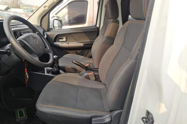 Used CHANGAN KAICHENG Ruixing M60 2023 1.5L GDI Comfort-Class Passenger Vehicle 6/7 Seats Left Front Seat