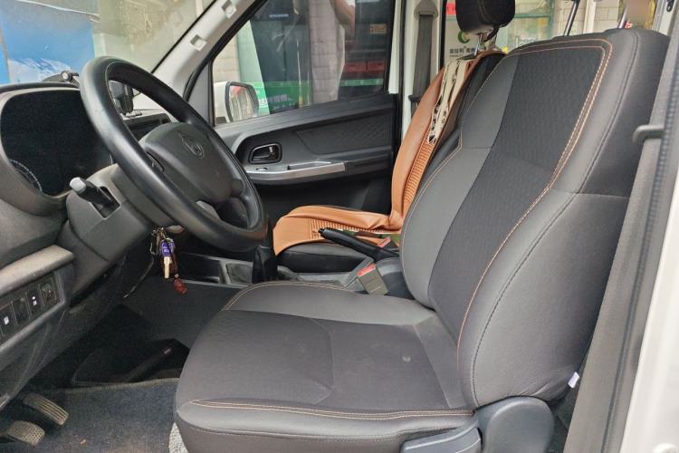 Used CHANGAN KAICHENG Ruixing M60 2023 1.5L GDI Elite-Class Passenger Vehicle 6/7 Seats Left Front Seat