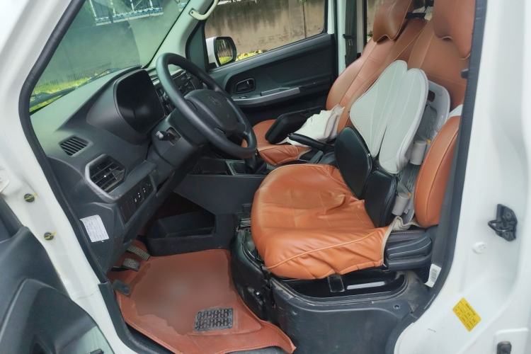 Used CHANGAN KAICHENG Ruixing M60 2023 1.5L GDI Comfort-Class Passenger Vehicle 6/7 Seats Left Front Seat