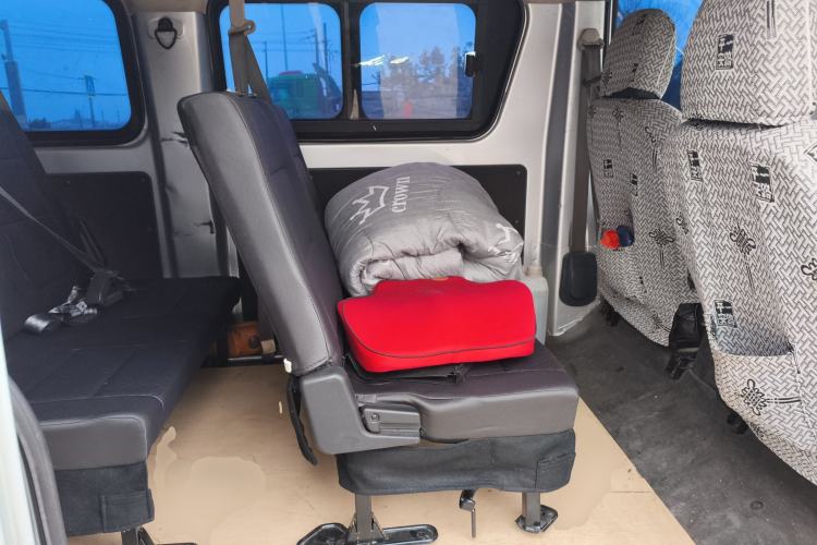 Used CHANGAN KAICHENG Ruixing M60 2023 1.6L CNG Comfort-Grade 6-Seater Passenger Vehicle Left Rear Seat