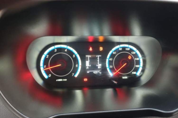 Used CHANGAN KAICHENG Ruixing M60 2023 1.5L GDI Comfort Van 2-Seater Odometer Close Up