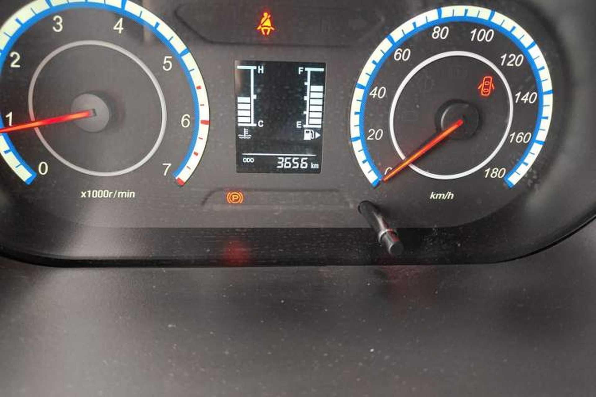 Used CHANGAN KAICHENG Ruixing M60 2023 1.5L GDI Comfort-Class Passenger Vehicle 6/7 Seats Odometer Close Up