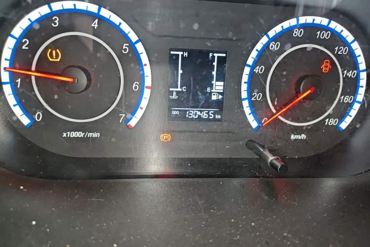 Used CHANGAN KAICHENG Ruixing M60 2023 1.5L GDI Comfort-Class Passenger Vehicle 6/7 Seats Odometer Close Up