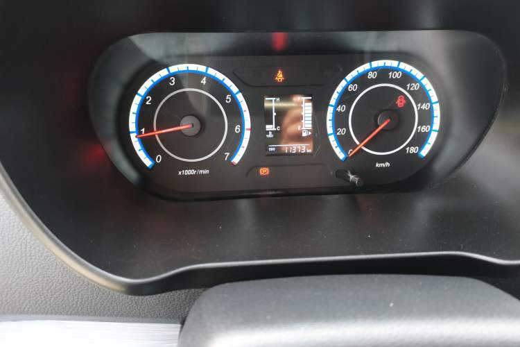 Used CHANGAN KAICHENG Ruixing M60 2023 1.5L GDI Comfort-Class Passenger Vehicle 6/7 Seats Odometer Close Up