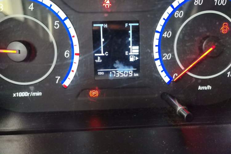 Used CHANGAN KAICHENG Ruixing M60 2023 1.5L GDI Comfort-Class Passenger Vehicle 6/7 Seats Odometer Close Up