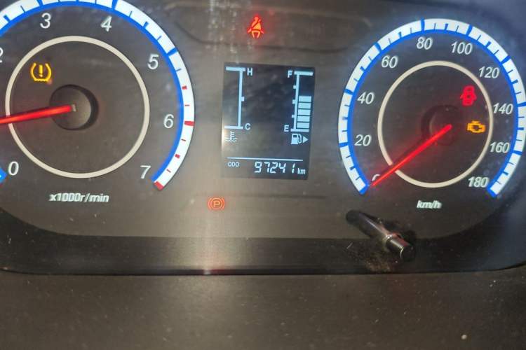 Used CHANGAN KAICHENG Ruixing M60 2023 1.5L GDI Elite-Class Passenger Vehicle 6/7 Seats Odometer Close Up