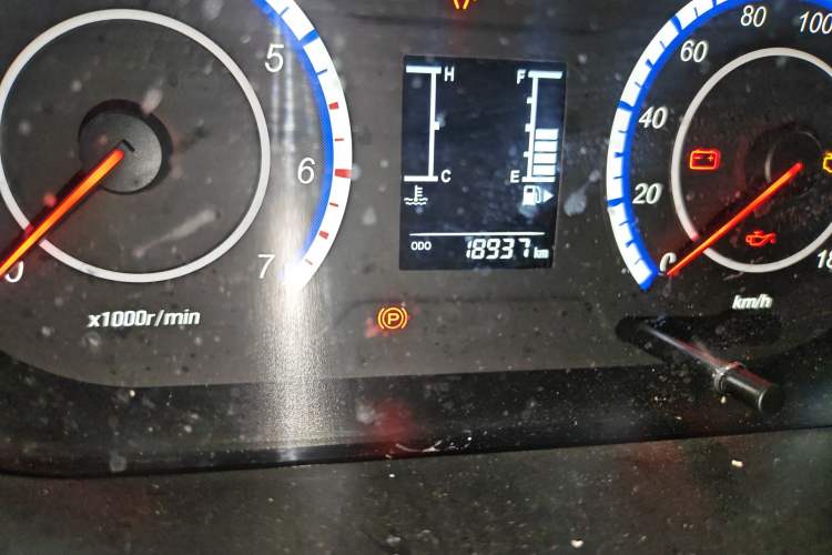 Used CHANGAN KAICHENG Ruixing M60 2023 1.5L GDI Comfort-Class Passenger Vehicle 6/7 Seats Odometer Close Up