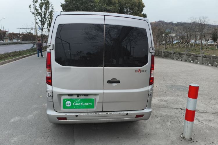 Used CHANGAN KAICHENG Ruixing M60 2023 1.6L CNG Comfort-Grade 6-Seater Passenger Vehicle Rear