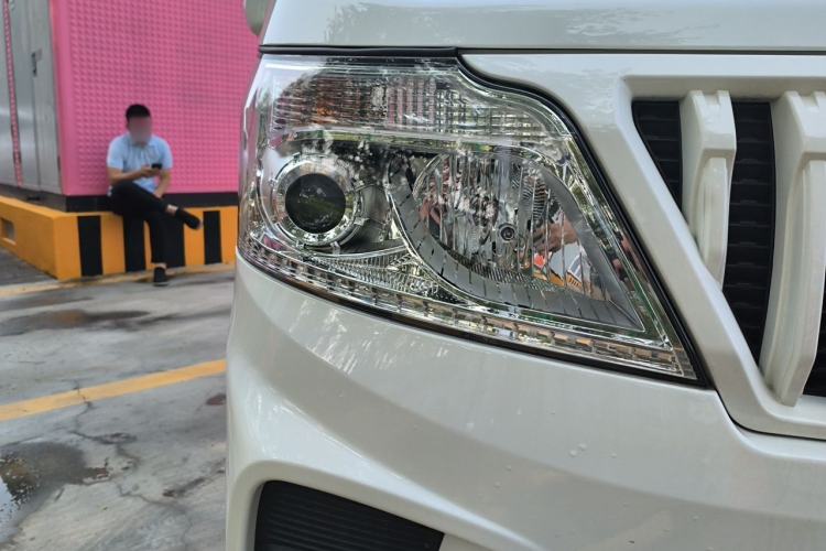Used CHANGAN KAICHENG Ruixing M60 2023 1.5L GDI Base Model 2-Seat Van Right Front Headlight