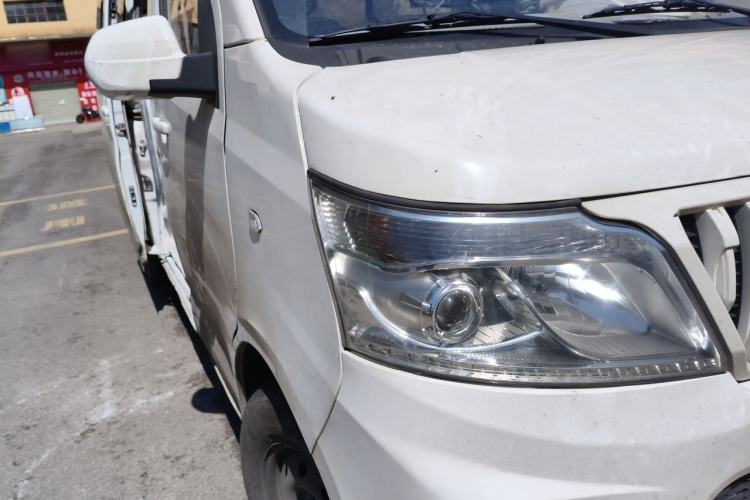 Used CHANGAN KAICHENG Ruixing M60 2023 1.5L GDI Comfort-Class Passenger Vehicle 6/7 Seats Right Front Headlight