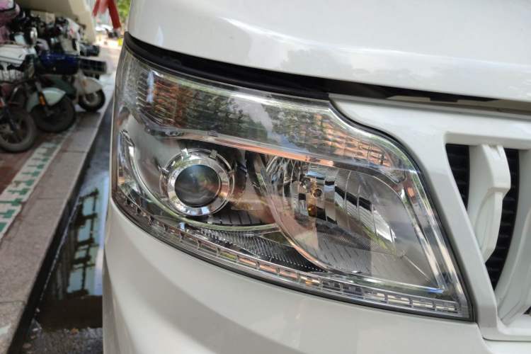 Used CHANGAN KAICHENG Ruixing M60 2023 1.5L GDI Comfort Van 2-Seater Right Front Headlight