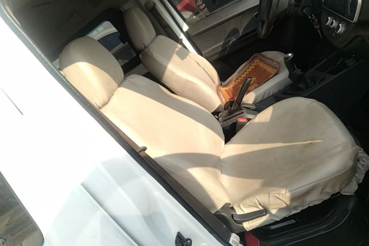 Used CHANGAN KAICHENG Ruixing M60 2023 1.5L GDI Comfort-Class Passenger Vehicle 6/7 Seats Right Front Seat