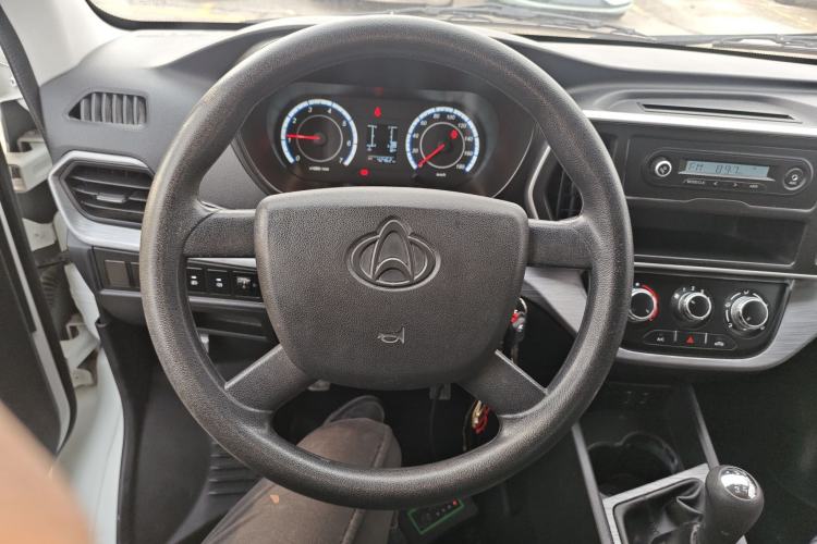 Used CHANGAN KAICHENG Ruixing M60 2023 1.5L GDI Comfort-Class Passenger Vehicle 6/7 Seats Steering Wheel