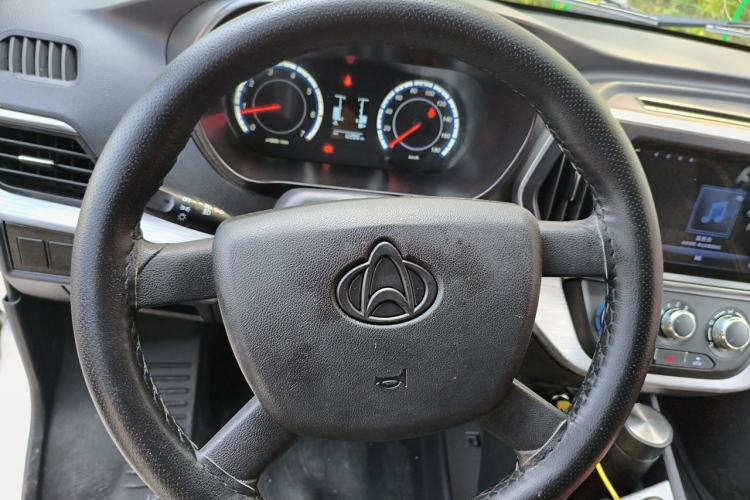 Used CHANGAN KAICHENG Ruixing M60 2023 1.5L GDI Base Model 2-Seat Van Steering Wheel