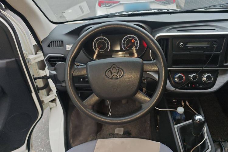 Used CHANGAN KAICHENG Ruixing M60 2023 1.5L GDI Comfort-Class Passenger Vehicle 6/7 Seats Steering Wheel