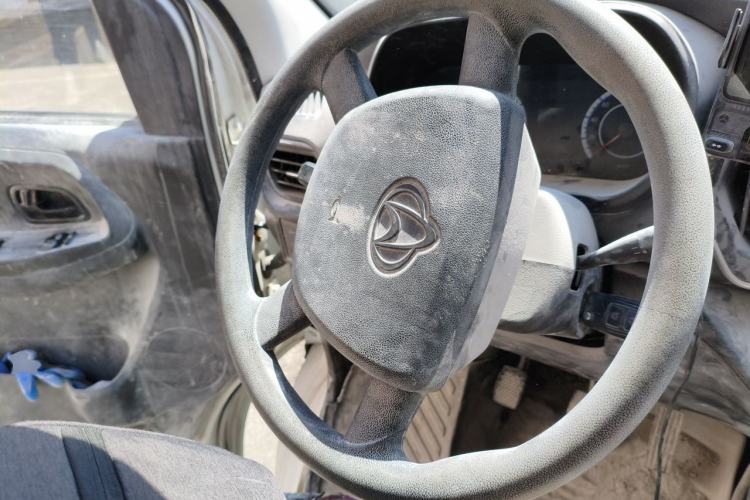 Used CHANGAN KAICHENG Ruixing M60 2023 1.5L GDI Comfort-Class Passenger Vehicle 6/7 Seats Steering Wheel