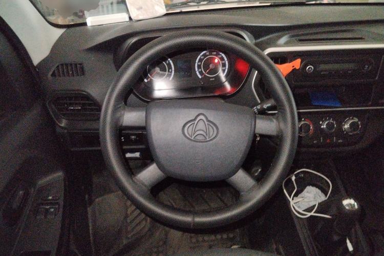 Used CHANGAN KAICHENG Ruixing M60 2023 1.5L GDI Comfort-Class Passenger Vehicle 6/7 Seats Steering Wheel