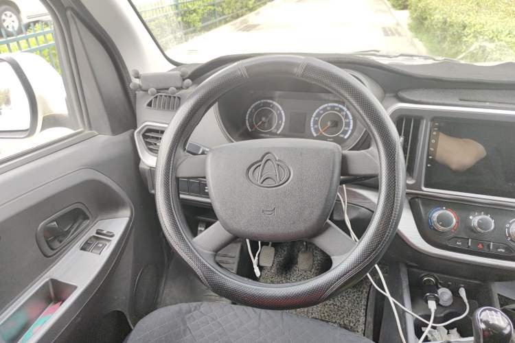 Used CHANGAN KAICHENG Ruixing M60 2023 1.6L CNG Comfort Van 2 Seats Steering Wheel