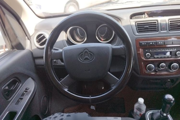Used CHANGAN KAICHENG Ruixing M60 2023 1.6L CNG Comfort-Grade 6-Seater Passenger Vehicle Steering Wheel