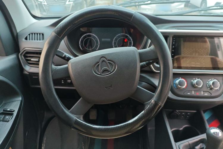 Used CHANGAN KAICHENG Ruixing M60 2023 1.5L GDI Comfort-Class Passenger Vehicle 6/7 Seats Steering Wheel