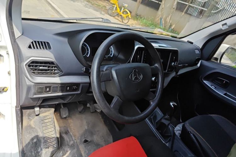 Used CHANGAN KAICHENG Ruixing M60 2023 1.6L CNG Comfort Van 2 Seats Steering Wheel