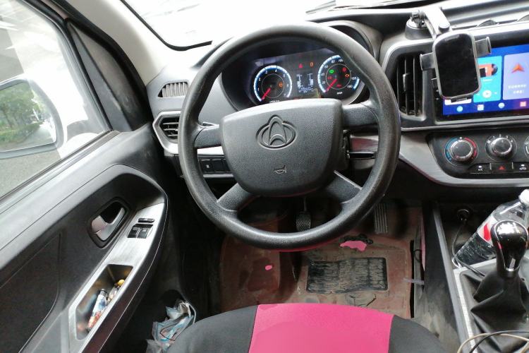 Used CHANGAN KAICHENG Ruixing M60 2023 1.6L CNG Comfort-Grade 6-Seater Passenger Vehicle Steering Wheel