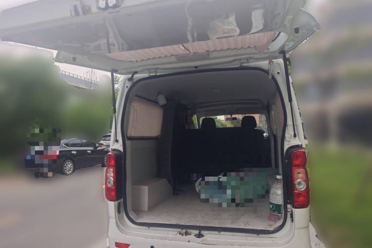 Used CHANGAN KAICHENG Ruixing M60 2023 1.6L CNG Comfort-Grade 6-Seater Passenger Vehicle Trunk