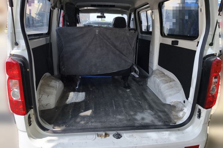Used CHANGAN KAICHENG Ruixing M60 2023 1.6L CNG Comfort-Grade 6-Seater Passenger Vehicle Trunk